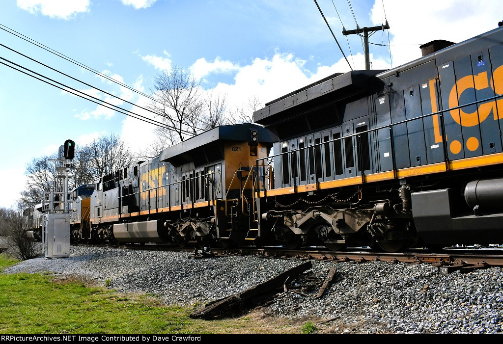 CSX 821